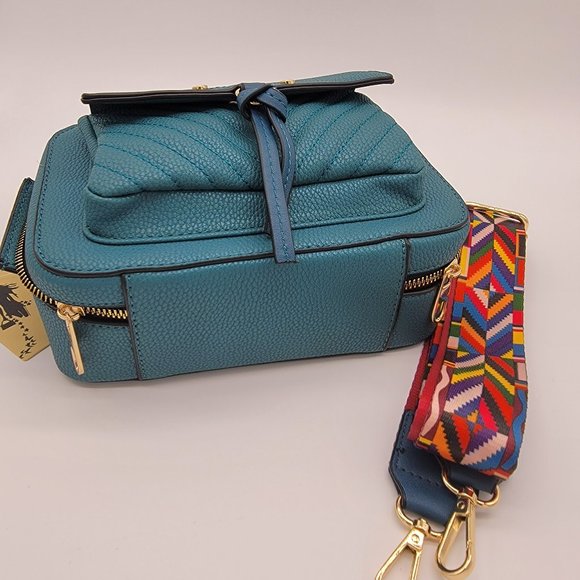 Crossbody Jolene Couture color Teal NWT - Picture 7 of 11